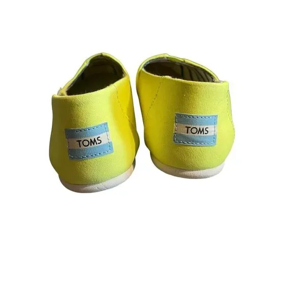 NWT Women's Toms Neon Yellow Slip On Canvas Shoes Size 7 - Picture 3 of 12